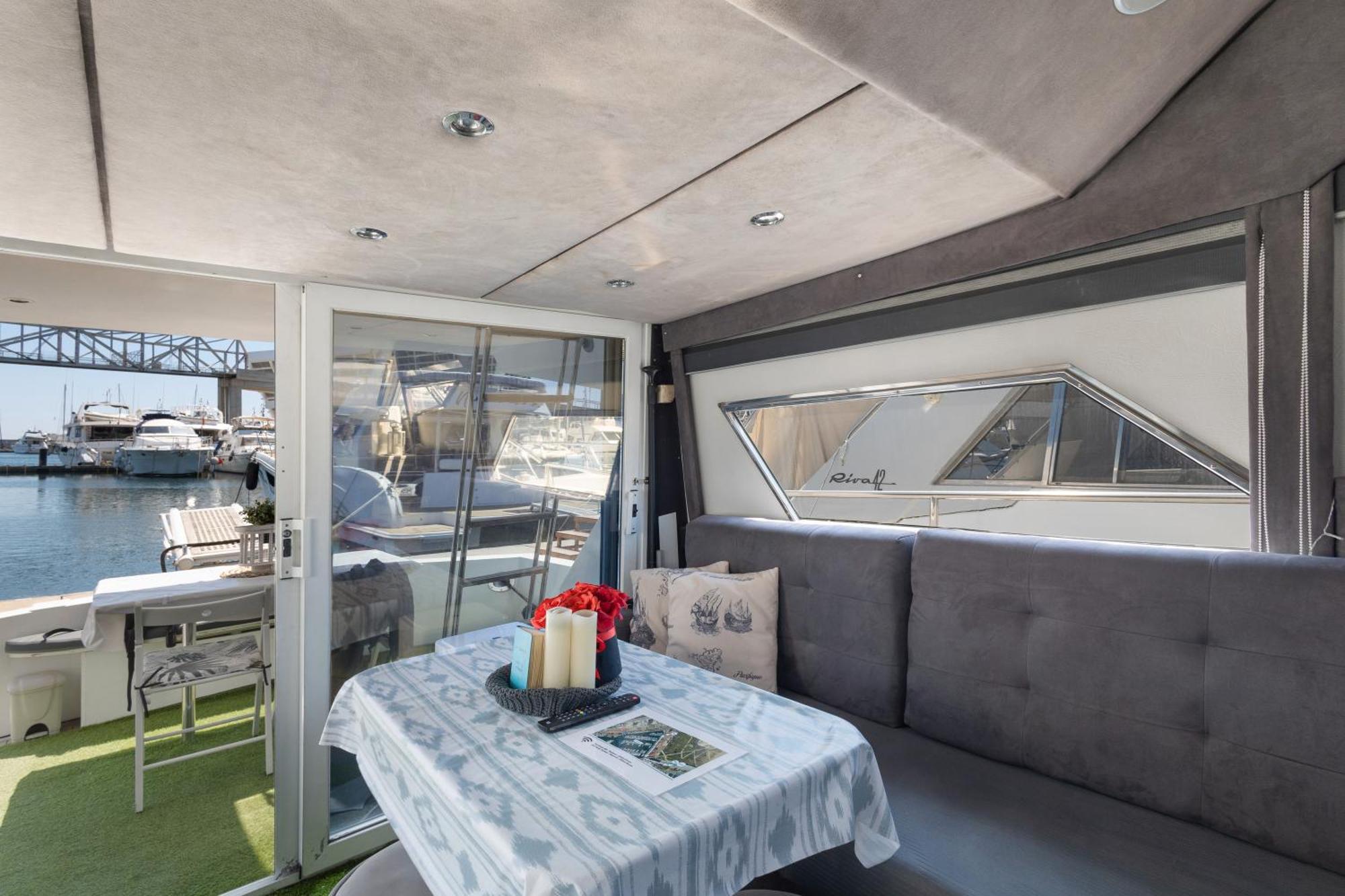 Bateau-hôtel Barco Muy Romantico Con Parking *