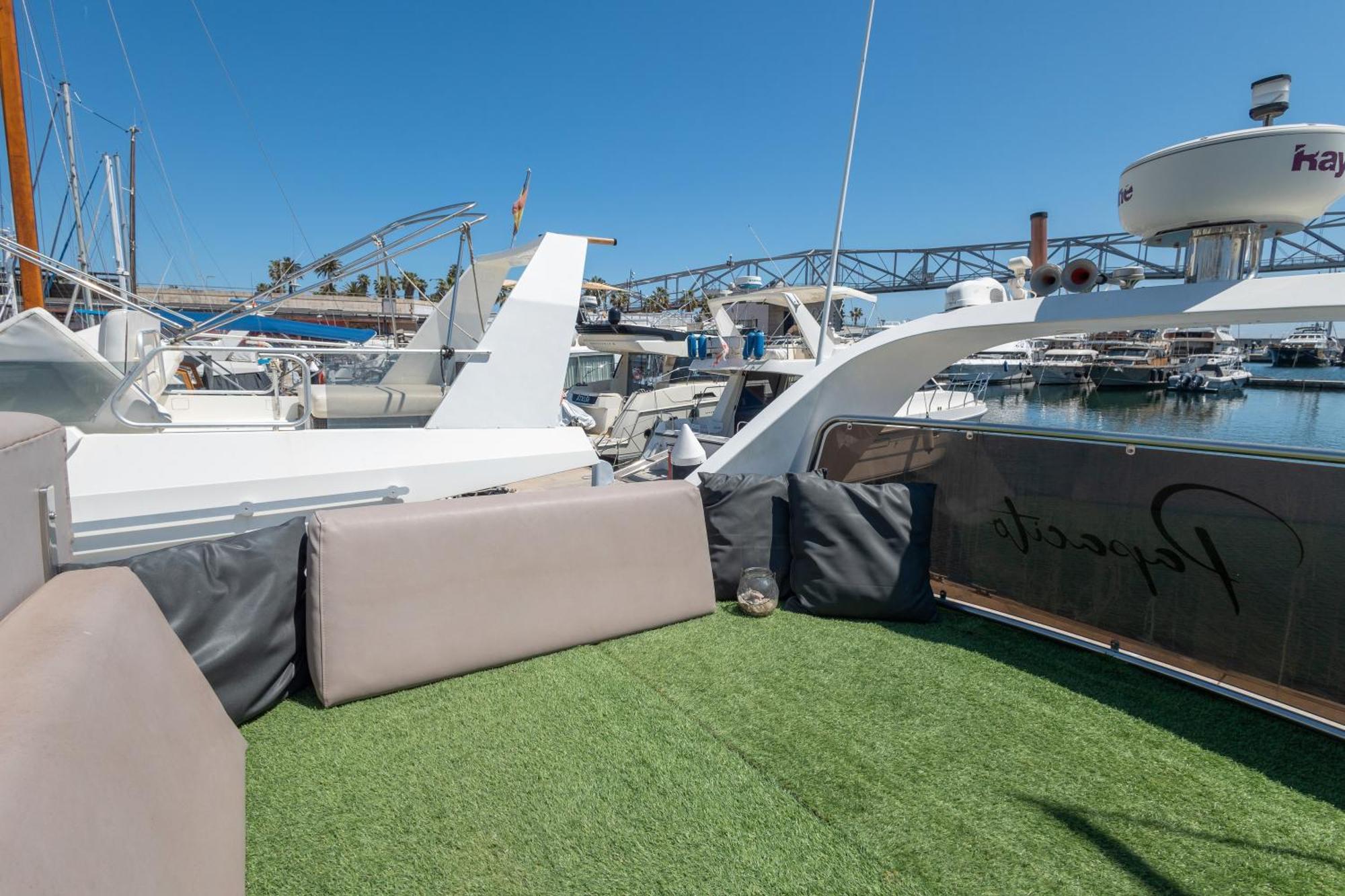 Barco Muy Romantico Con Parking Bateau-hôtel